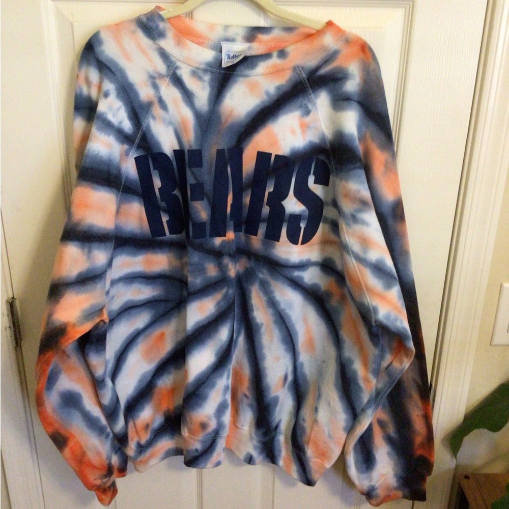 CHICAGO BEARS tie dye sweatshirt size 3xl